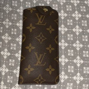 LOUIS VUITTON MONOGRAM ETUI A LUNETTES PM  CASE